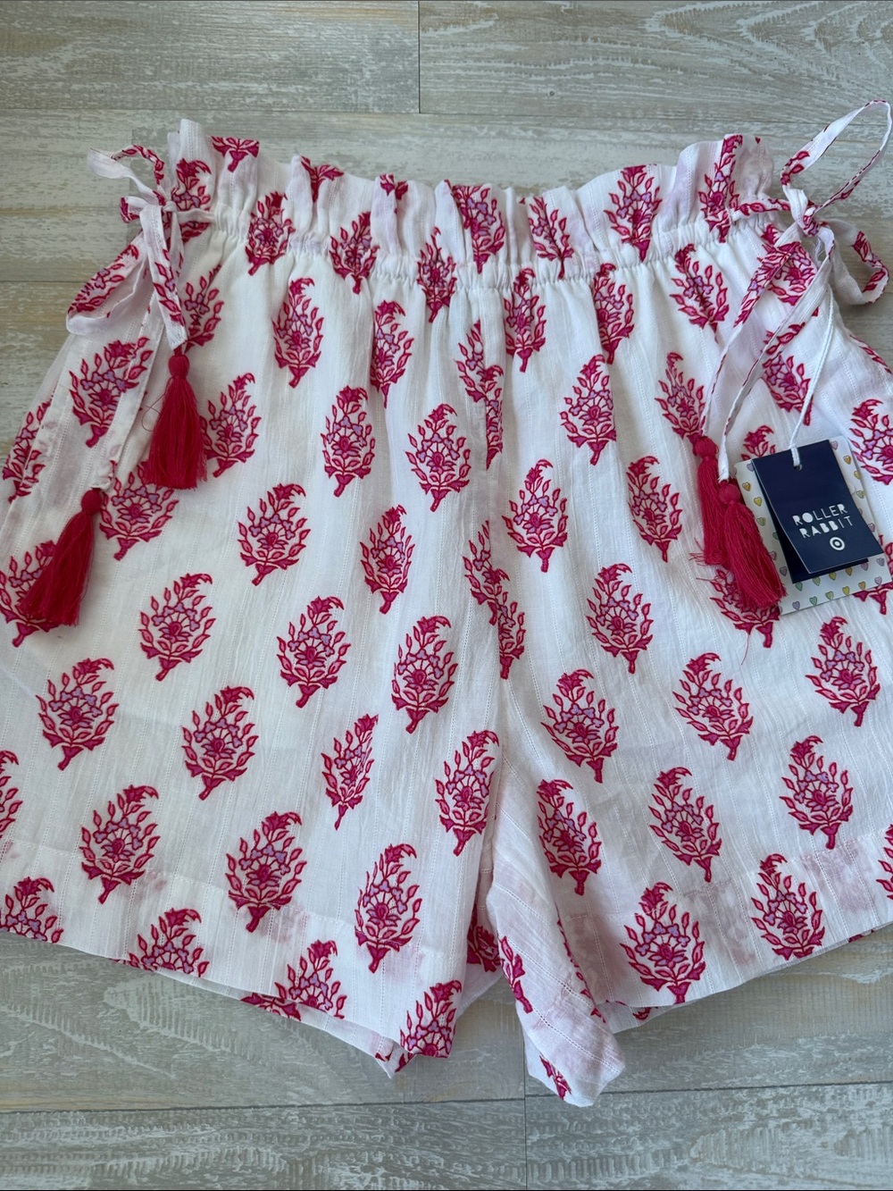 Roller Rabbit Target  White High-Waist Shorts with Pink Floral Motif. NWT
